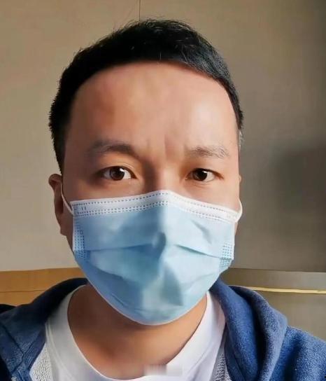 上官正义为什么能正义？
​首先，他具备身体素质。13岁，他到河南嵩山少林寺习武。19岁，他参军，任侦察兵。退伍后，他从事保安、跆拳道教练等职业。所以，一般人伤不到他！

​其次，他懂法，有原则。他坚持“不越界，不蛮干”，能够伪装身份进行取证，取证后，把证据交给警方。

​再次，他有筹资能 ​