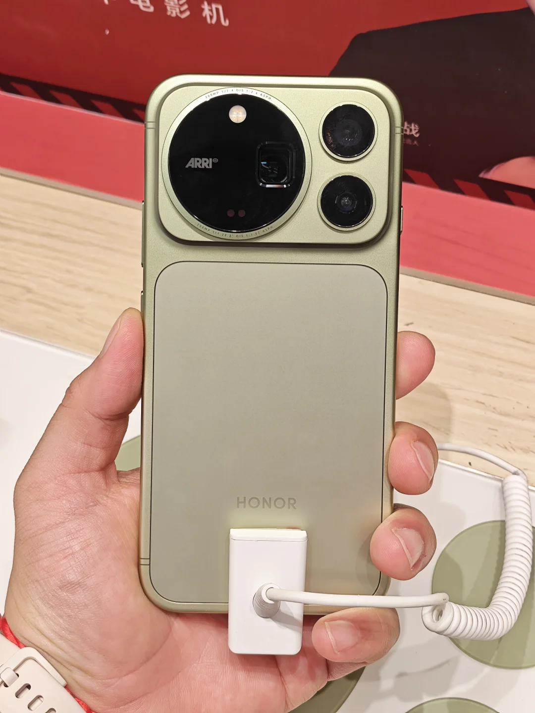 荣耀Magic9Pro Max抢先上手体验