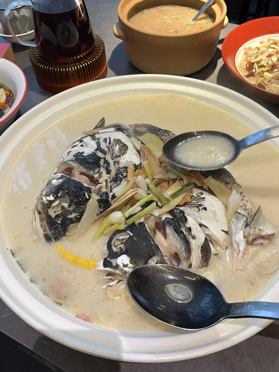 广州！极品……鱼头汤🐟🥦