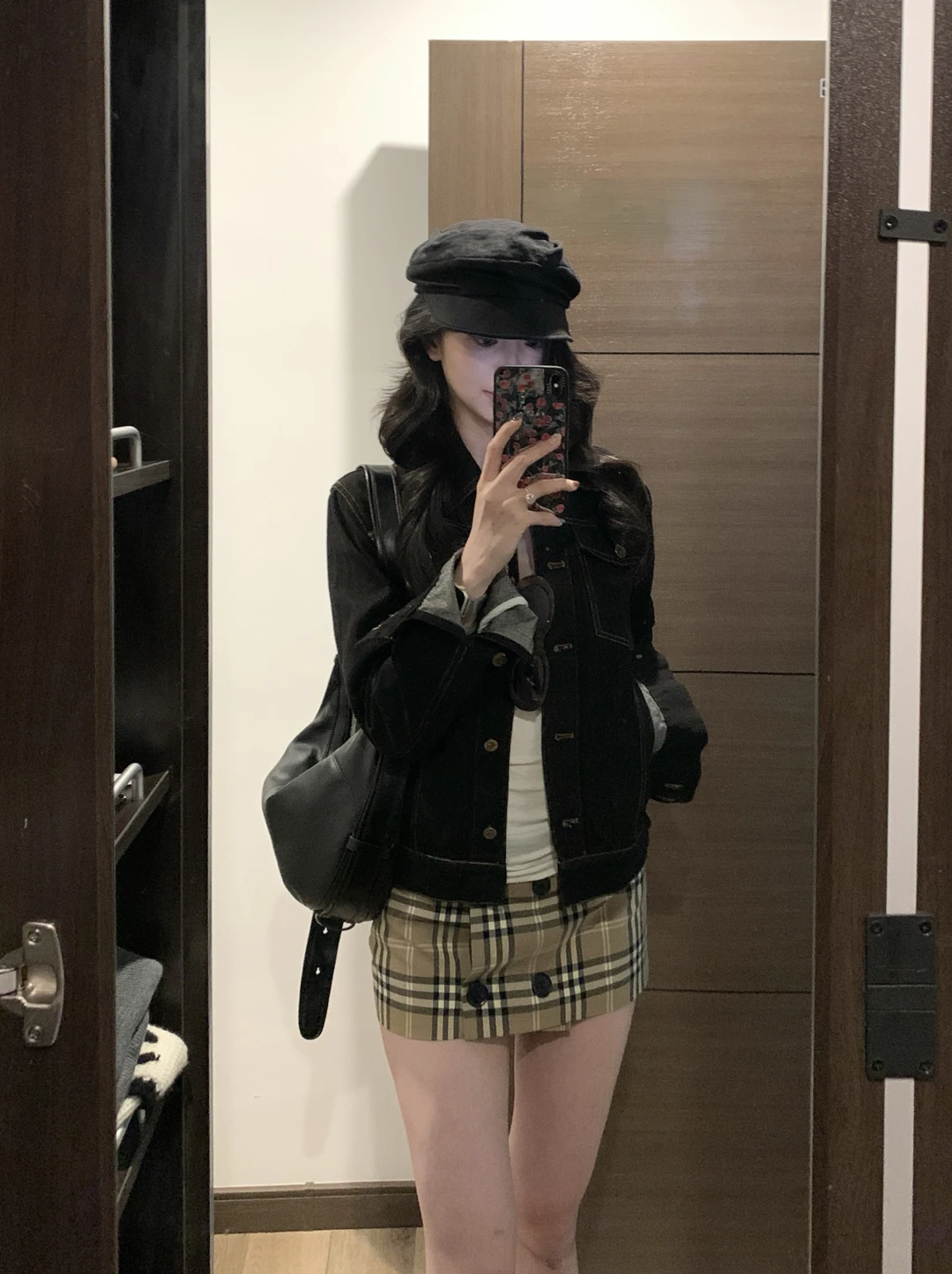 牛仔外套与格纹
