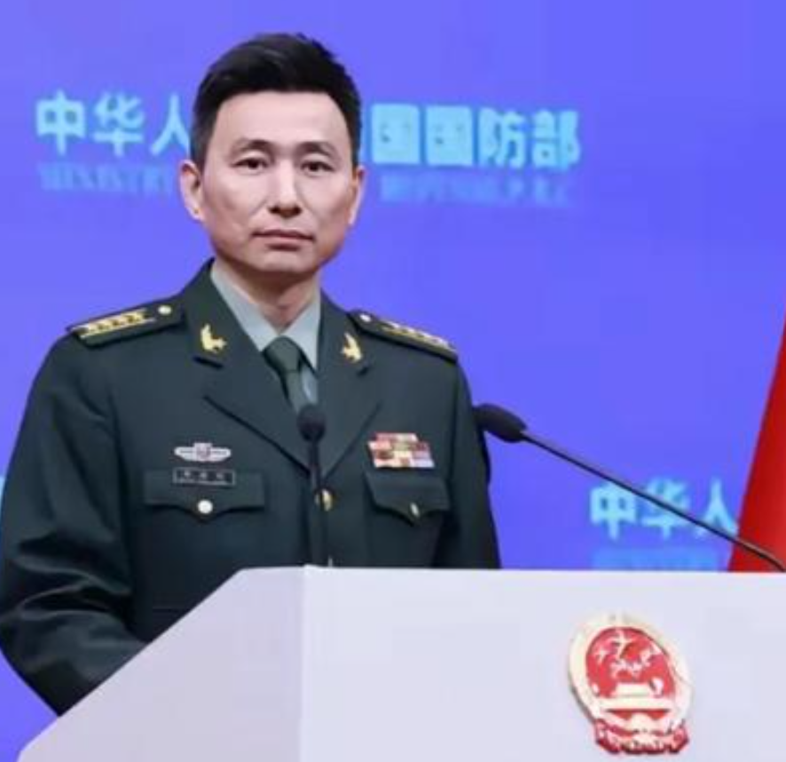 运补船再被拦，菲方的算盘落了空！

9月24日，中国海警局新闻发言人姜略就菲方运补船闯仁爱礁一事发表谈话，指出菲方违背承诺、不顾中方劝告，一意孤行派船为非法坐滩的船只运送补给，中国海警依法对其采取现场跟监、喊话警告等措施，中方随后正告菲方立即停止挑衅滋事。这不是一次海上的偶发摩擦，而是一套排练过许多