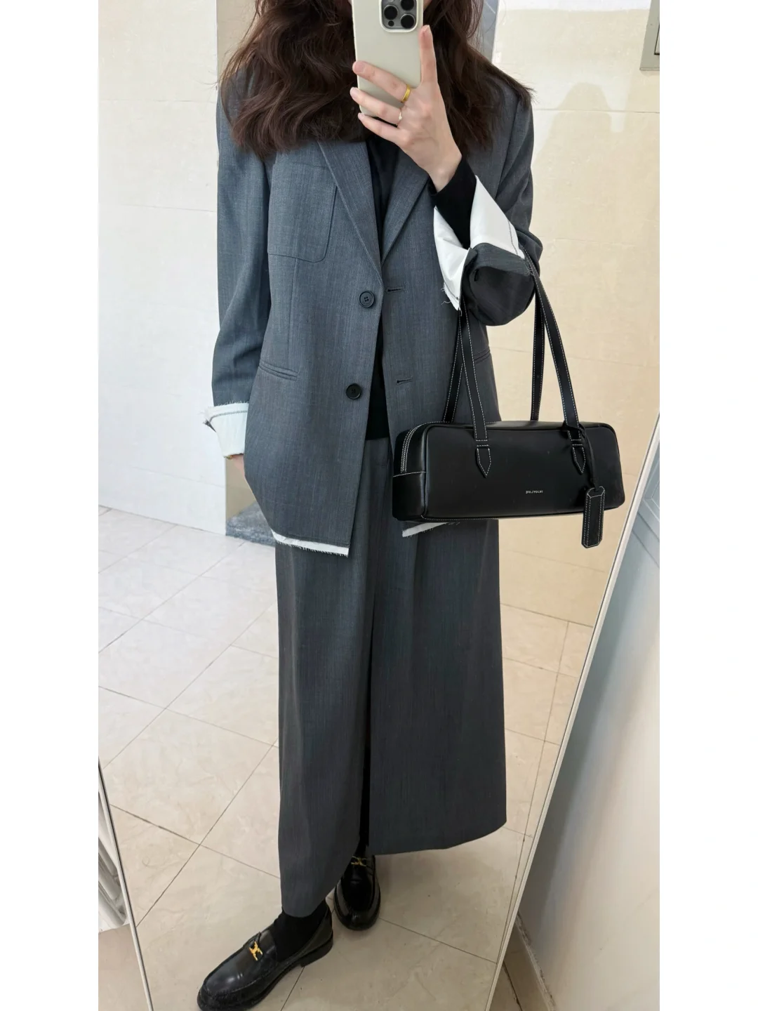 早春通勤穿搭/ 气质灰色系