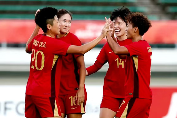 王妍雯帽子戏法！中国女足5-1菲律宾头名出线