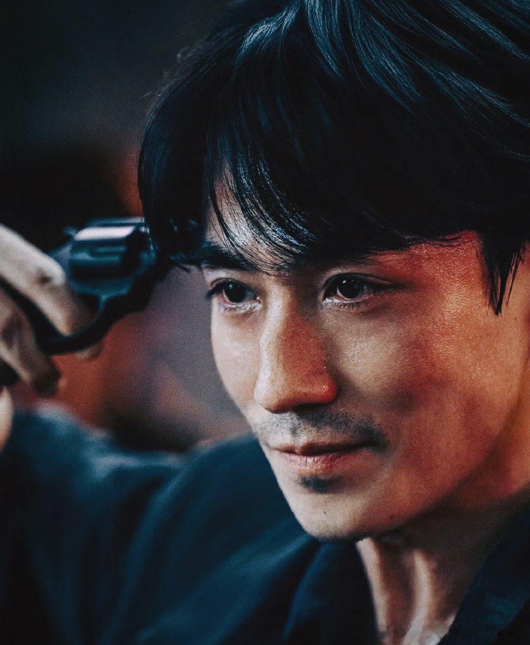 朱一龙真男人👨🏻[春游家族]和梁家辉对戏，一点没落下风[爱你] ​
