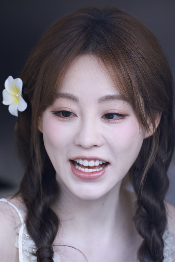 祝绪丹笑的好甜皮肤状态真好