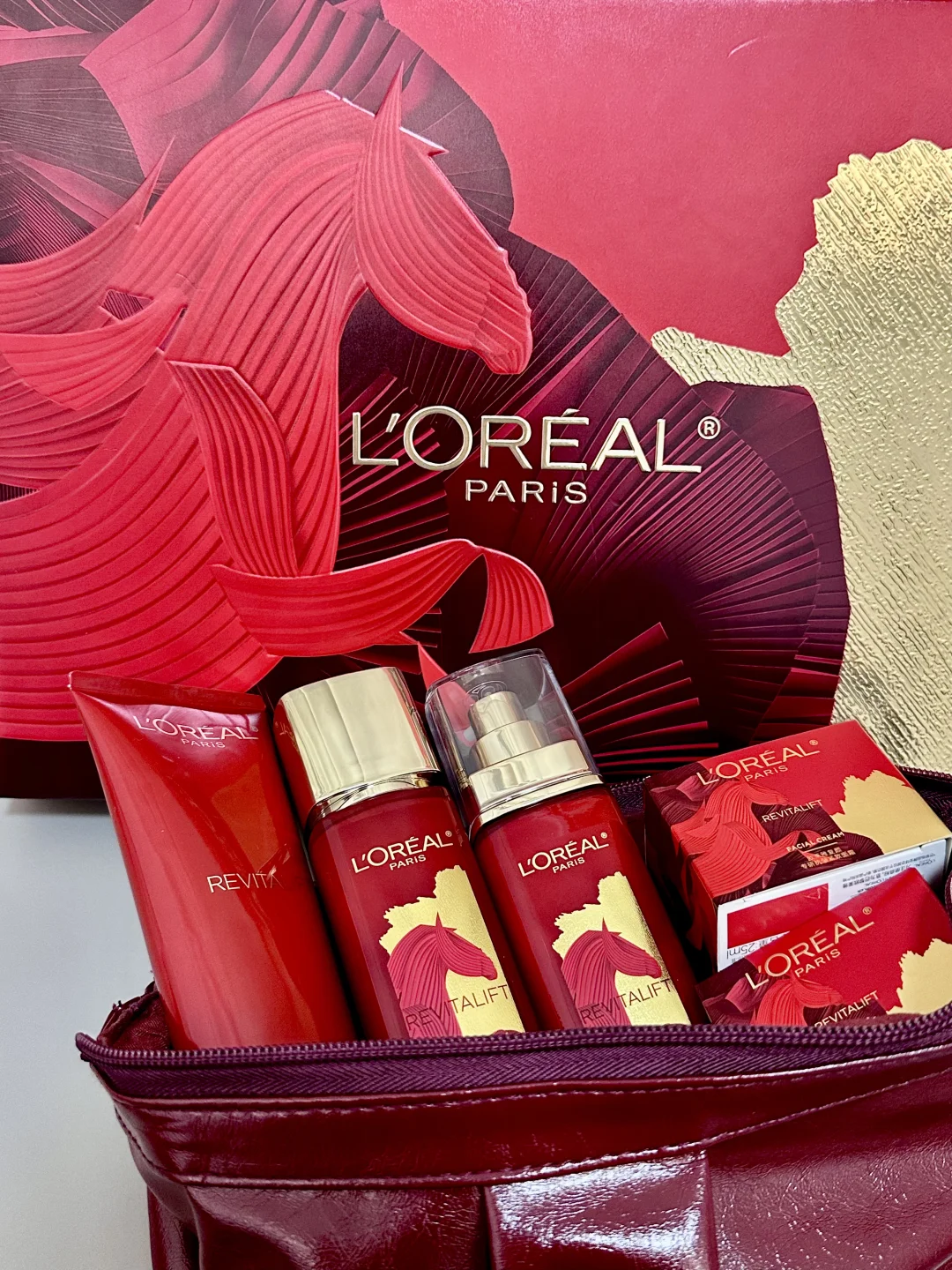 今年辛苦老己了 叫她吃点好的！