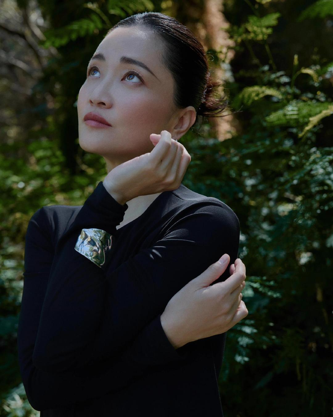 #郭柯宇坦言上再见爱人是因为没有工作# 17岁拿影后，后来结婚生子，再回来时发现世界变了。郭柯宇的“没有工作”四个字，是无数中年女演员的共同命运。她们不是不够好，是机会太少了。 ​