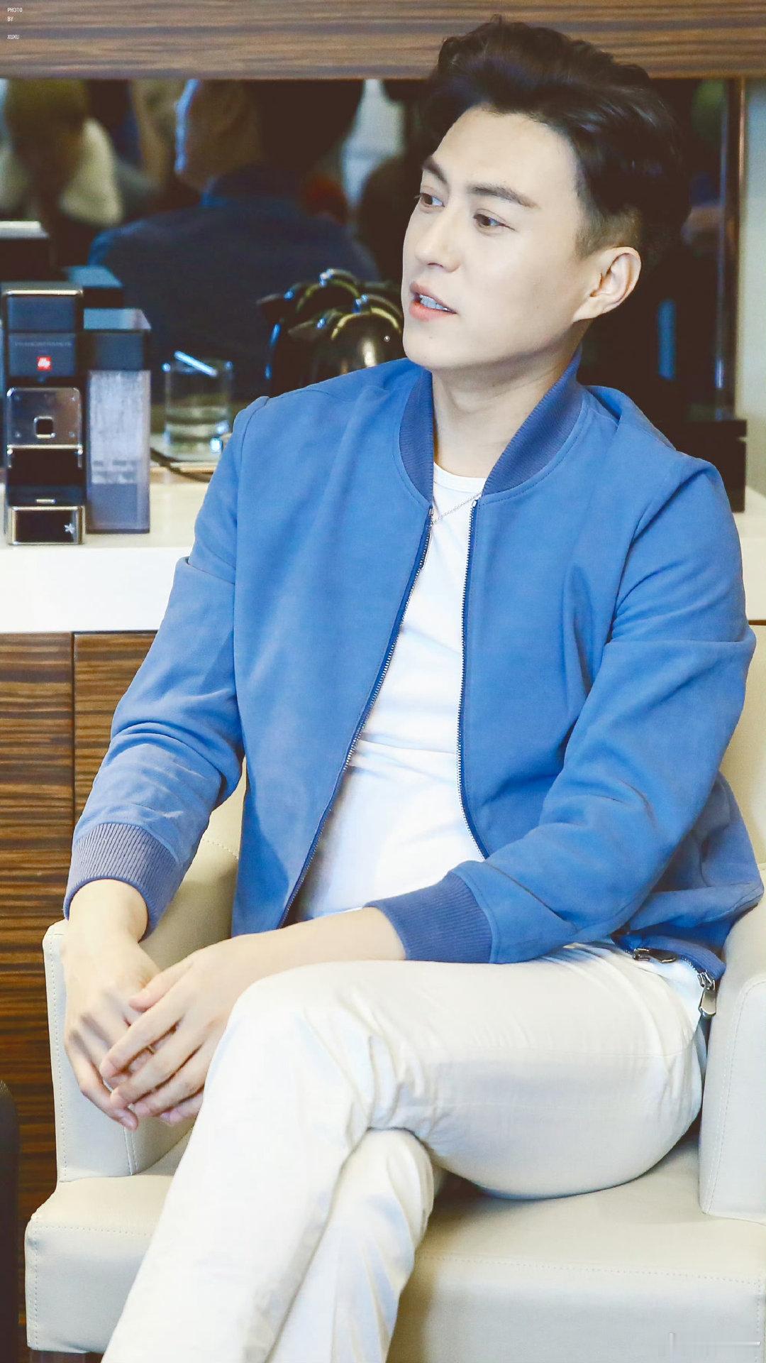 #靳东[超话]##靳东# 一些早期东东[打call][打call] ​