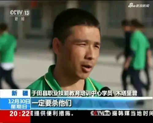 《欢迎来龙餐馆》里徐福救下二十多个孩子，新疆救下几百万孩子：中国反恐做对了什么？

在《欢迎来龙餐馆》里，美军和当地反抗组织互相厮杀，普通平民家破人亡。
徐福只是一个开餐馆的厨子，他没想站任何一边，只想让二十多个无家可归的孩子好好活下去。
可在这片土地上，不站队可能两边不讨好——美军 ​