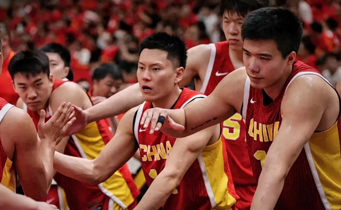 中国男篮99-61哈萨克斯坦！赛后评分3人满分 庞峥麟优秀 2人及格