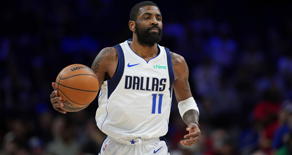 #MFFL[超话]# 欧文在独行侠媒体日上表示，自己已不受19个月前左膝前十字韧带撕裂伤势的身体限制，甚至称这次伤病“可能是发生在我身上最好的事情”，并自信已准备好重返赛场。新总裁乌杰里称其健康状态“已经到位”。独行侠上赛季仅26胜56负，创八年来最差战绩，如今在乌杰里和新帅达斯蒂·梅带领下进入 ​