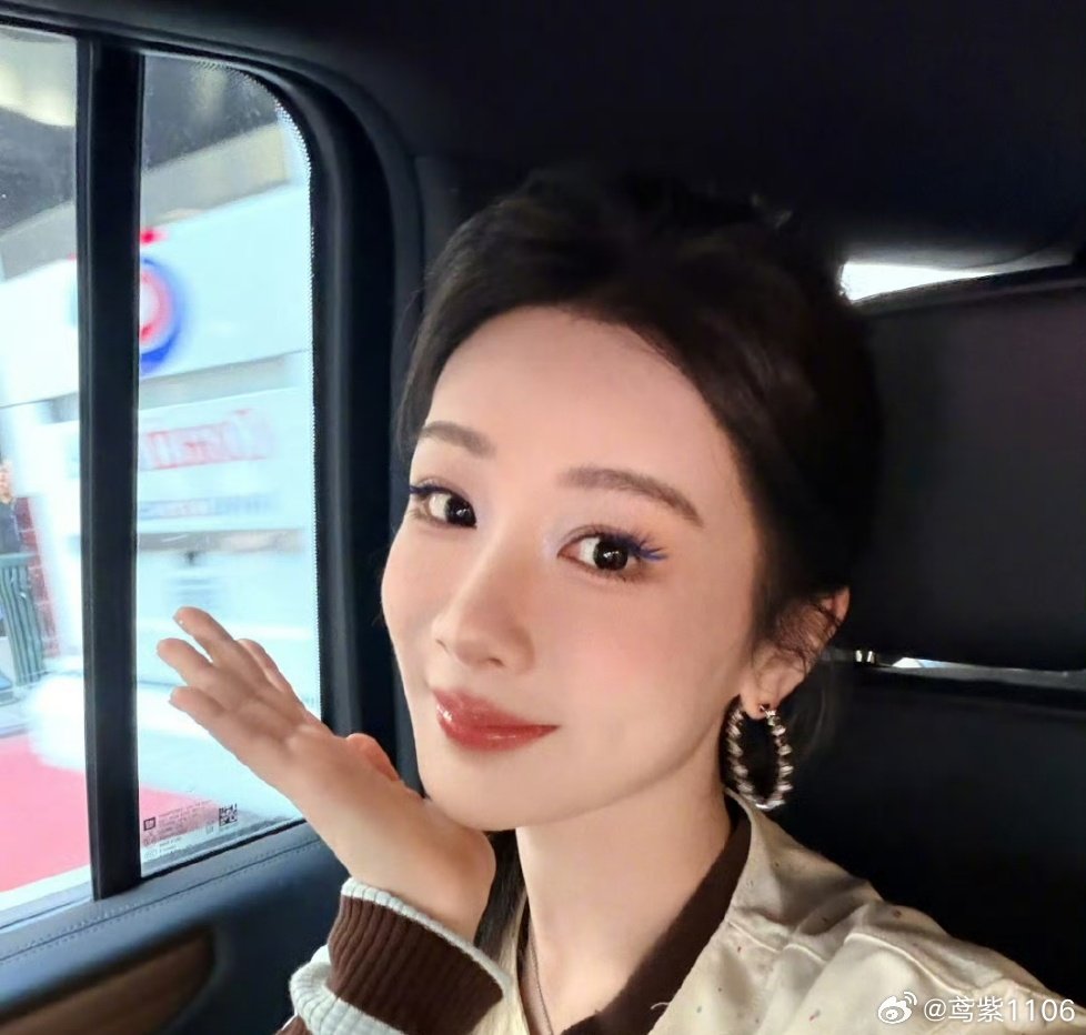 #杨紫[超话]# yz#杨紫家业#yz#杨紫李祯#yz

世上哪有什么成功那只是努力的代名词罢了


【杨紫 家业 李祯 国色芳华 锦绣芳华 何惟芳】 ​