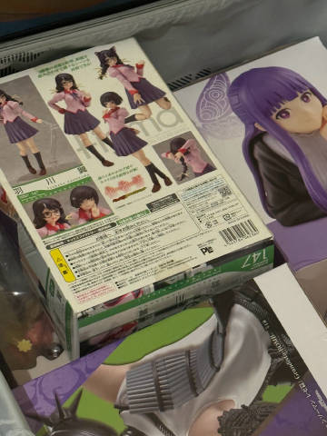 太幽默了第一次被二次元考考你竟然是过海关。。落地发现行李箱被上锁了要去...