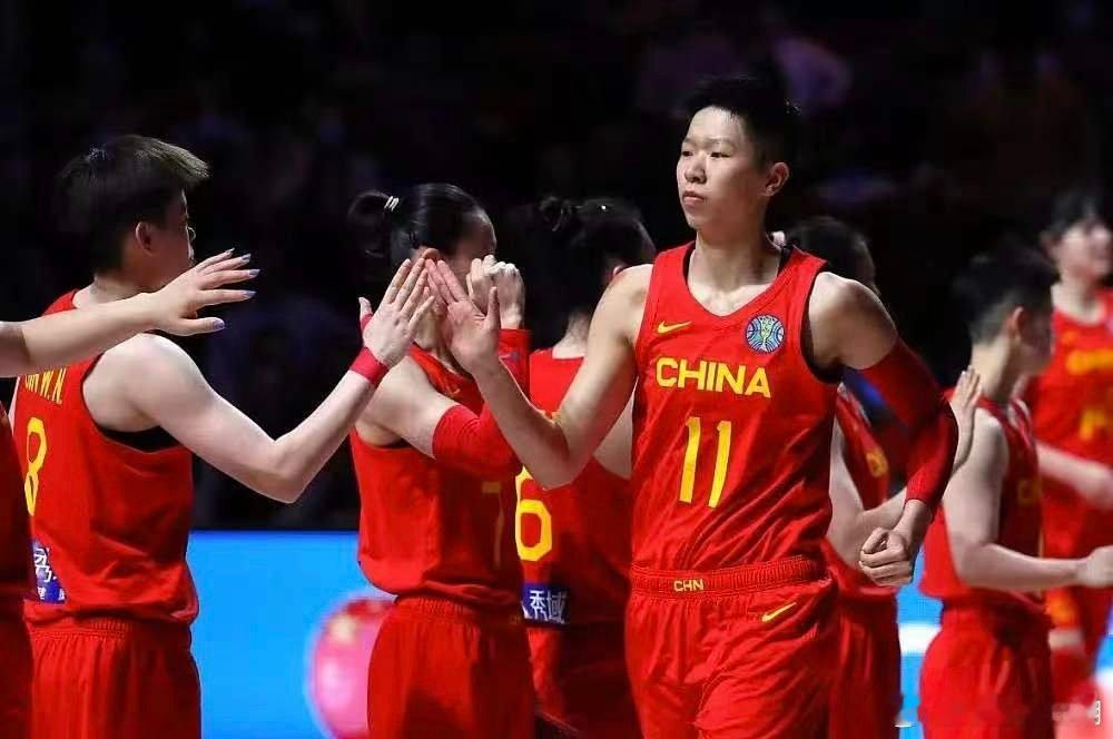 媒体人:杨舒予预计月底回归中国女篮，韩旭&李月汝归期待定   7月22...