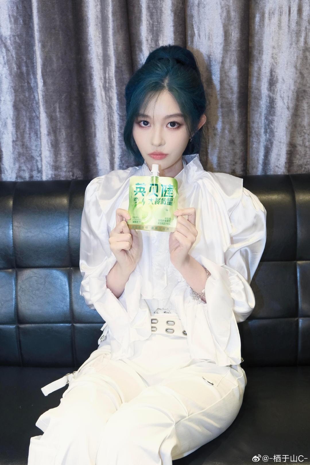 #王奕[超话]##王奕全能ACE##向全世界安利王奕# 
老公你好帅啊[女孩儿] ​