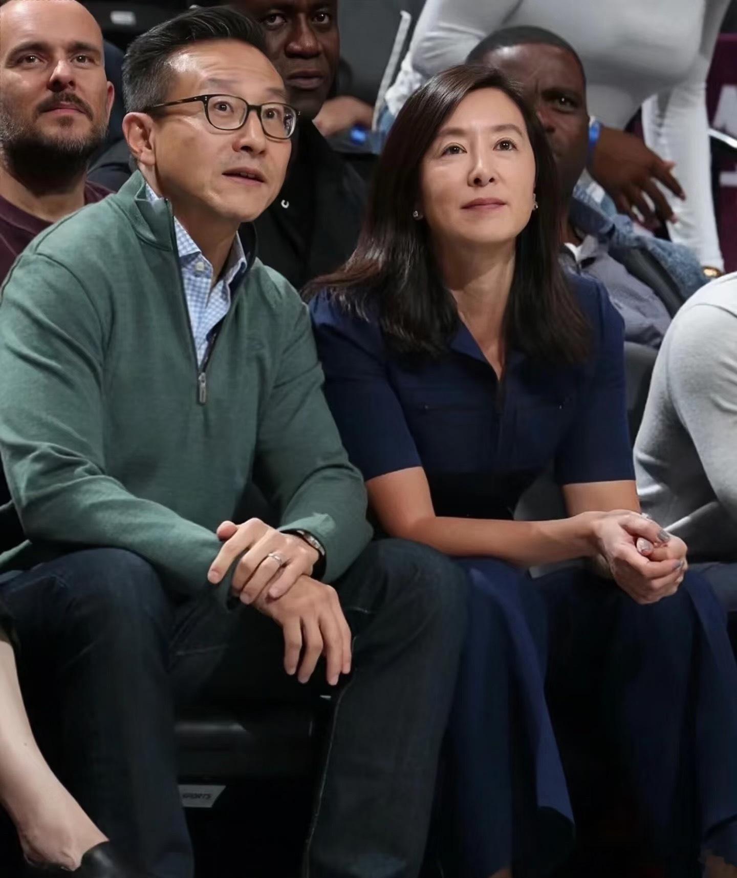 结果声明一看：阿里董事局主席照当、篮网主席照做、纽约自由人还是吴明华...