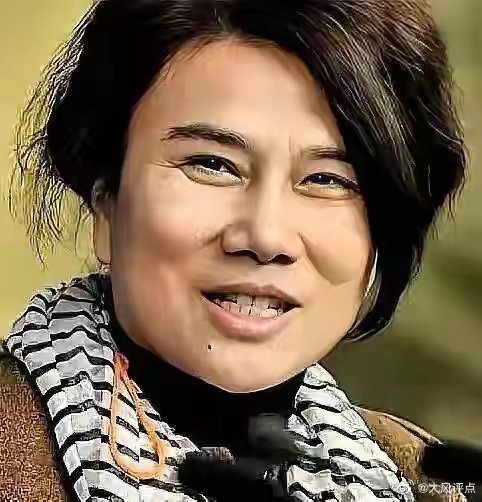 造空调的跑去搞五轴机床当初全网嘲讽，如今再看很多人被狠狠打脸。
造空调的跑去搞五轴机床，当初全网嘲讽，如今再看很多人被狠狠打脸。就在 2026 年 8 月 16 日，日本经济产业省修订的《输出贸易管理令》正式生效，高端五轴数控机床整机、高精度光栅尺、精密回转转台、电主轴关键部件，连同调试维保技 ​