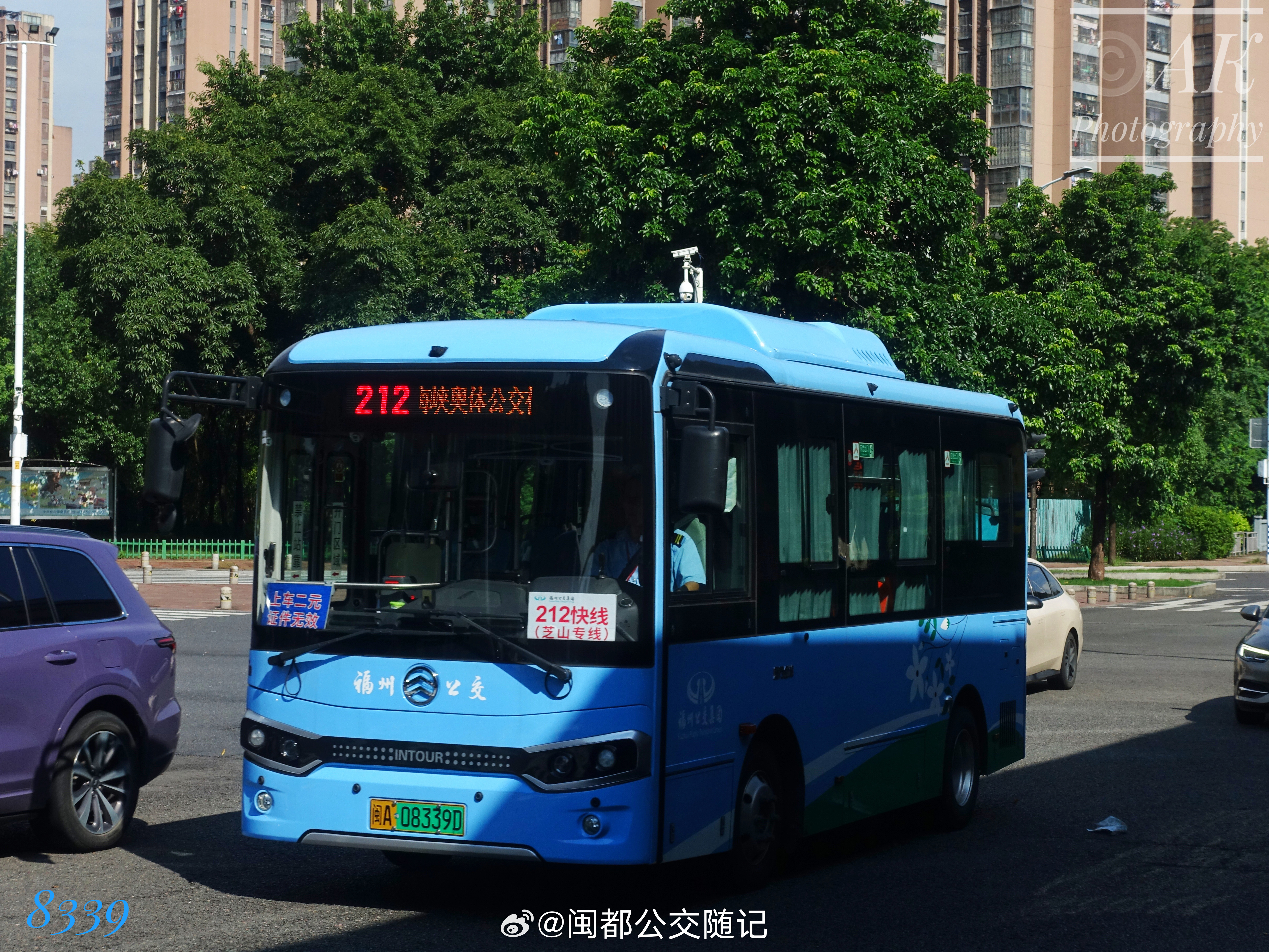 插电混动下线进行时！周报系列——
本周——
一辆原隶属106路的金旅XML6885JEVP0C1客车“闽A07215D”调往206路快线运营，用以替代金旅XML6105JHEVG5C6客车“闽A05255F”，至此206路快线全线纯电动，106路配车数减少至16辆。
因193路上线一辆金旅XML6606JEVY0C2客车“闽A18672D”，一辆原隶属193路的金 ​