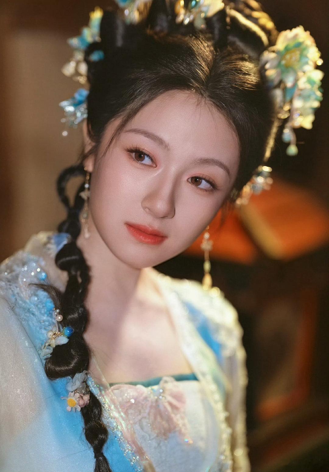 #李兰迪[超话]#  兰迪你的新剧可以快点提上来吗我已经看旧剧好几遍了啊啊啊 ​
