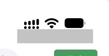 #iOS27首批用户反馈#
IT之家网友那边，整体上新OS流畅性和功能都没问题，UI上出了点“小问题”——WiFi信号格反了、顶部信号+WiFi+电量区域部分没对齐。
至于其他老生常谈的续航、信号和掉电，以及其他莫名其妙的bug，还得等等看[揣手] ​