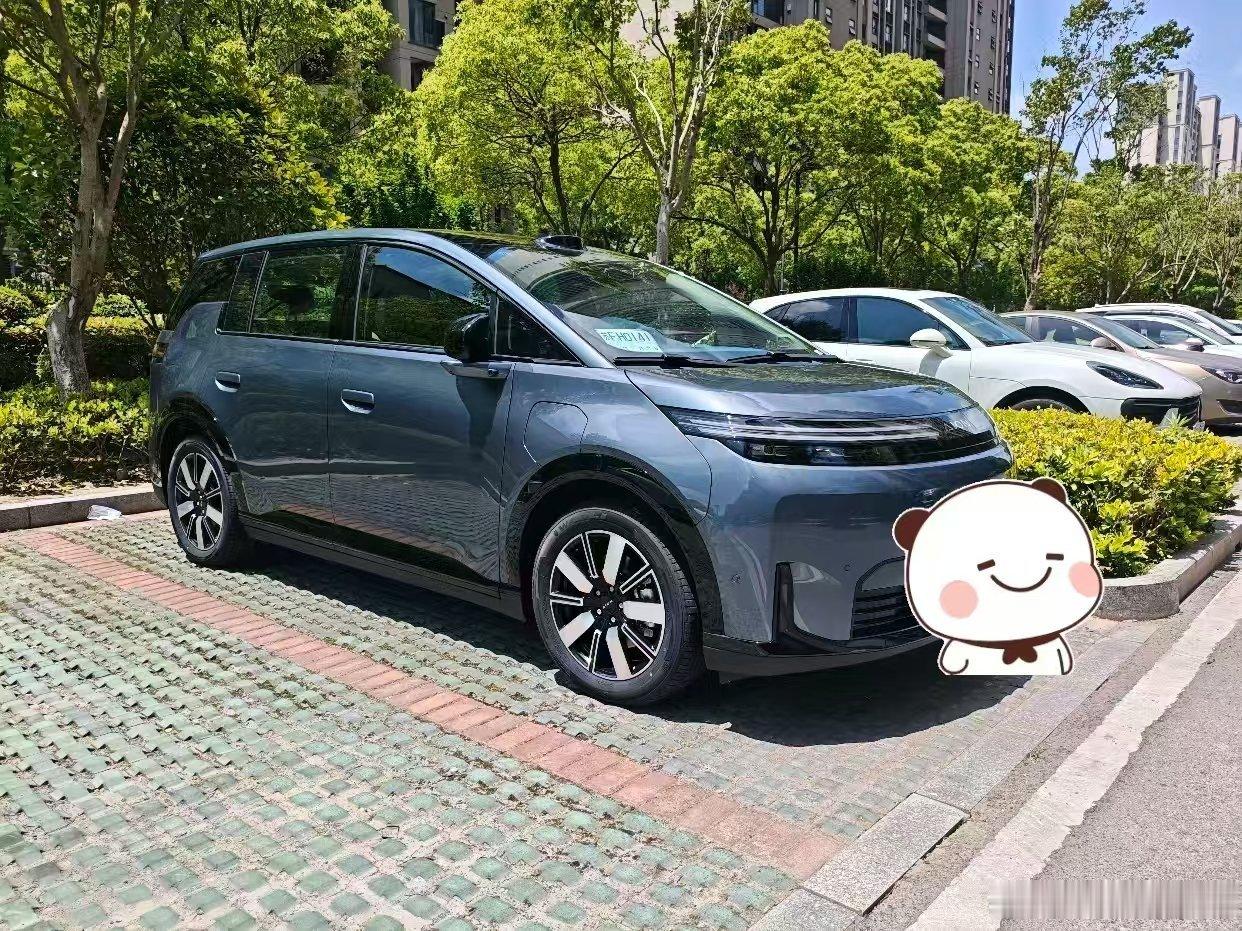 埃安N60一路征战各大智驾赛事持续夺冠，核心离不开全系标配的激光雷达。...