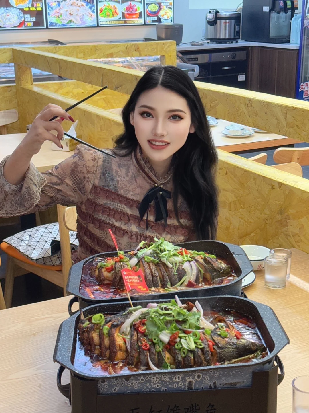 🔥这家瓦缸烤鱼藏不住了！活鱼现杀现烤，鲜到