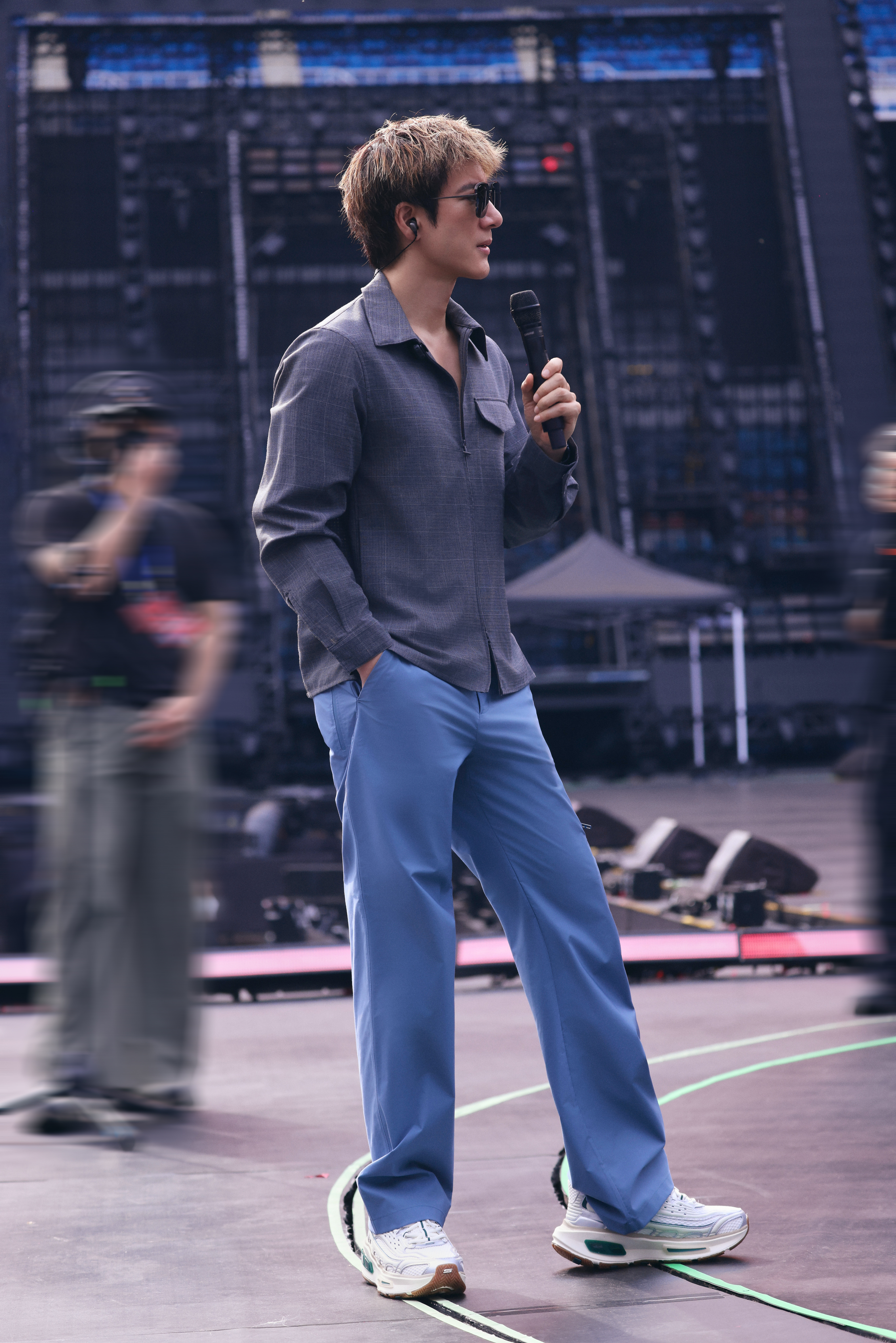 天津DAY3即将开启！高能开场，以音乐赴约，静待今夜相见~#王力宏天津演唱会##王力宏最好的地方巡回演唱会##王力宏[超话]# ​