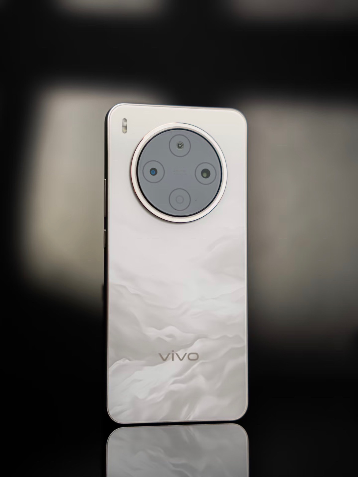#vivoX500标准版买不买#目前看来性价比一般，v粉的还是值得【 ​