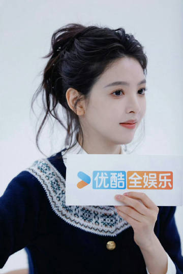 章若楠妹妹撞脸陈妍希章若楠