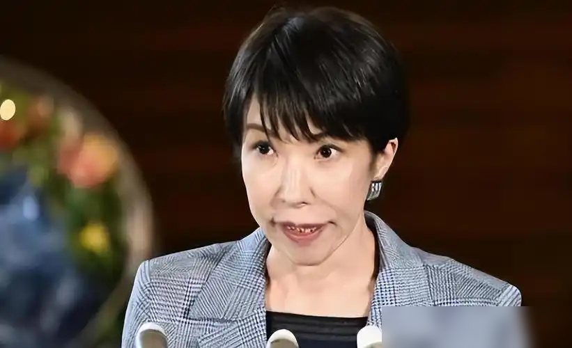 日本占尽主场便宜，中国队却派了548个新兵蛋子去砸场子。
名古屋亚运会9月19日开打，日本把赛程、场地优势全捏在手里，印度、哈萨克斯坦还想在射击举重上截胡。
结果咱们一看大名单，815个运动员，平均才24岁。05后占了快三成，大半都是头一回上赛场。
哪怕客场作战，日韩在游泳、电竞上虎视眈眈，咱