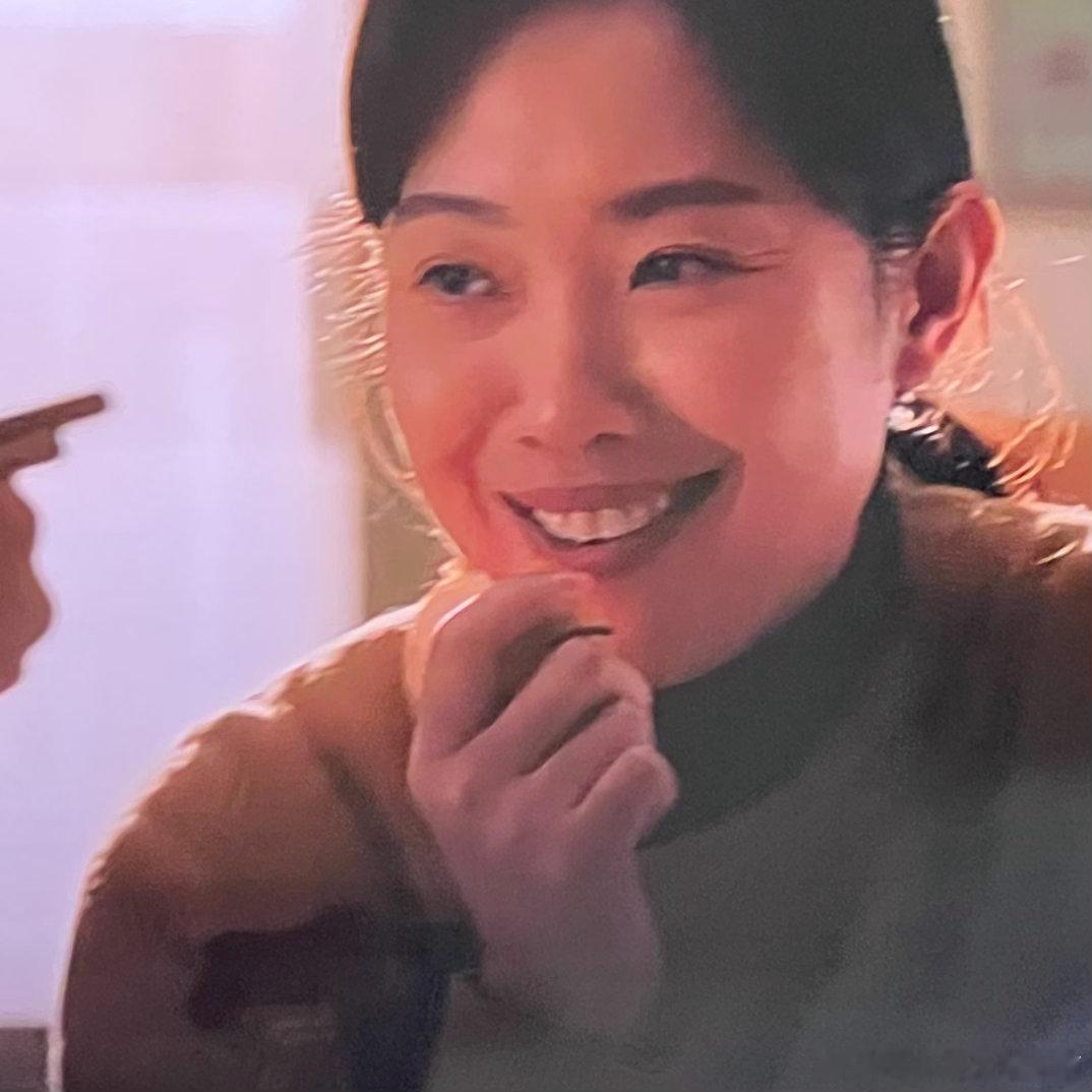 原装脸真好看，马伊琍和王佳佳都好美，而且没有表演痕迹，不着力的松弛感，自然流畅，她俩演啥是啥，妥妥的剧抛脸，看她们的戏真是享受。 ​