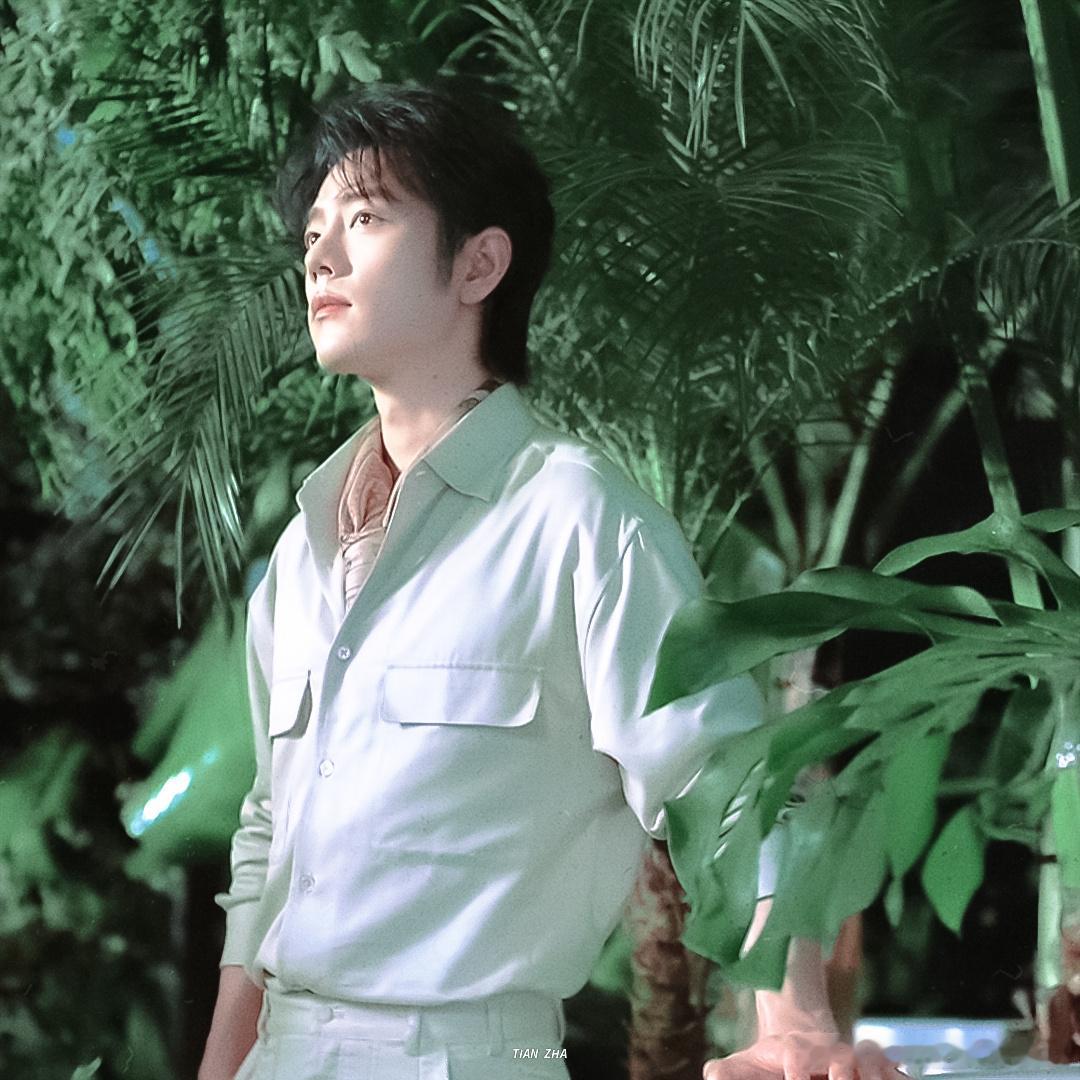 坚持到52天，继续加油给#肖战##董宇辉##雷军# 签到 ​