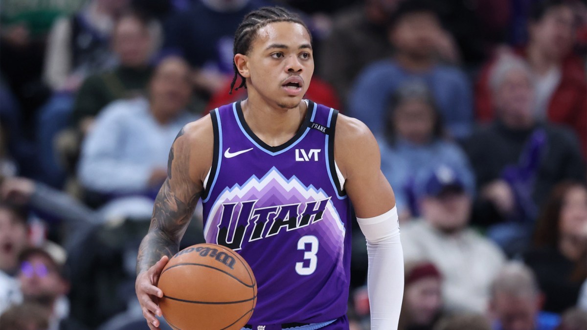 #NBA[超话]#大合同到手！爵士5年1.575亿续约潜力后卫基昂特·乔治

犹他爵士与首发后卫基昂特·乔治达成一份5年1.575亿美元提前续约合同，合约将持续到2031‑32赛季。
 
这份新合同年均薪资3150万美元，对爵士而言性价比不错，同时也是对乔治职业生涯快速进步的嘉奖。2026‑27赛季仍是乔治新秀合同最后一 ​