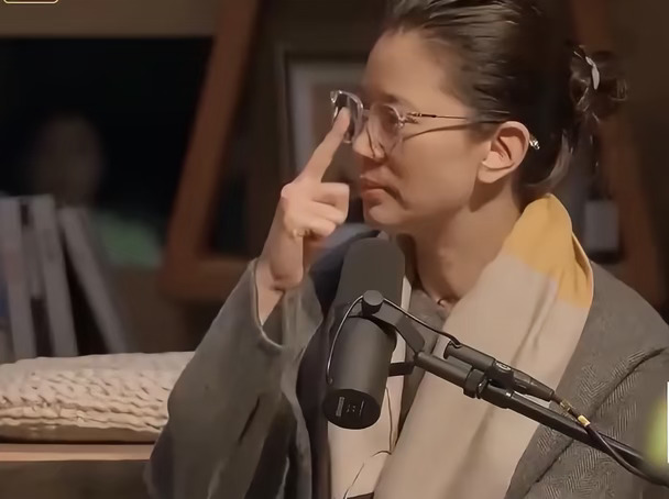 袁咏仪听见张智霖在一秒害羞