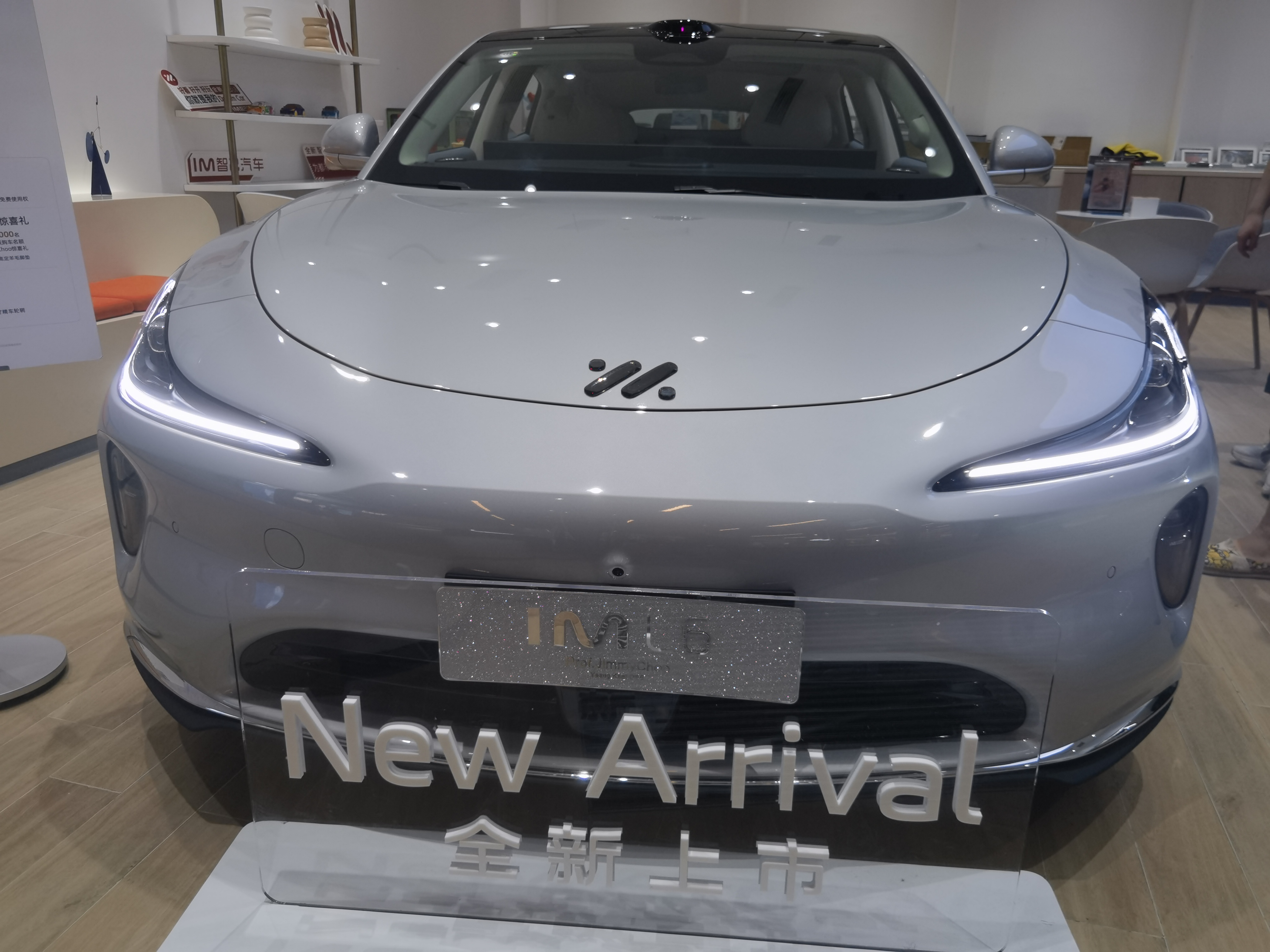 到店实拍全新智己L6：惊喜真不少！
