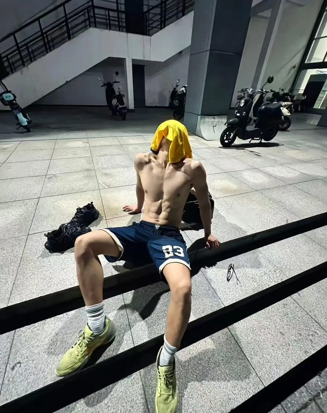 跑步运动完直接累瘫