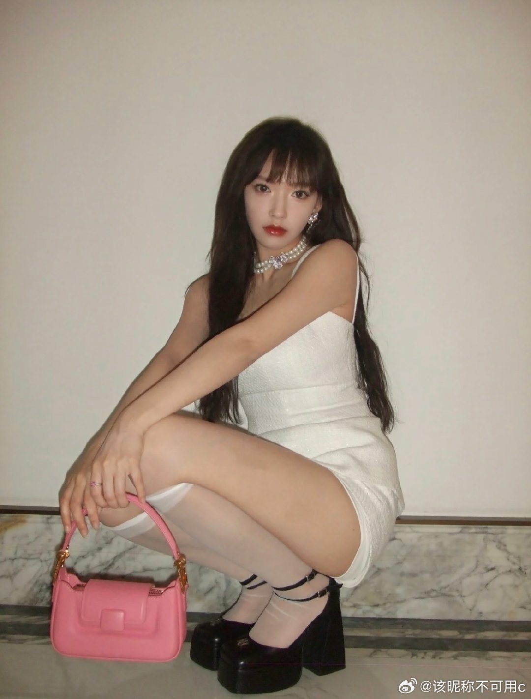 #程潇[超话]#  [爱慕]#程潇考古# [爱慕]

你是我情诗里念念不忘的每一行.
You are the line after line that I can't forget in my love poems.

​