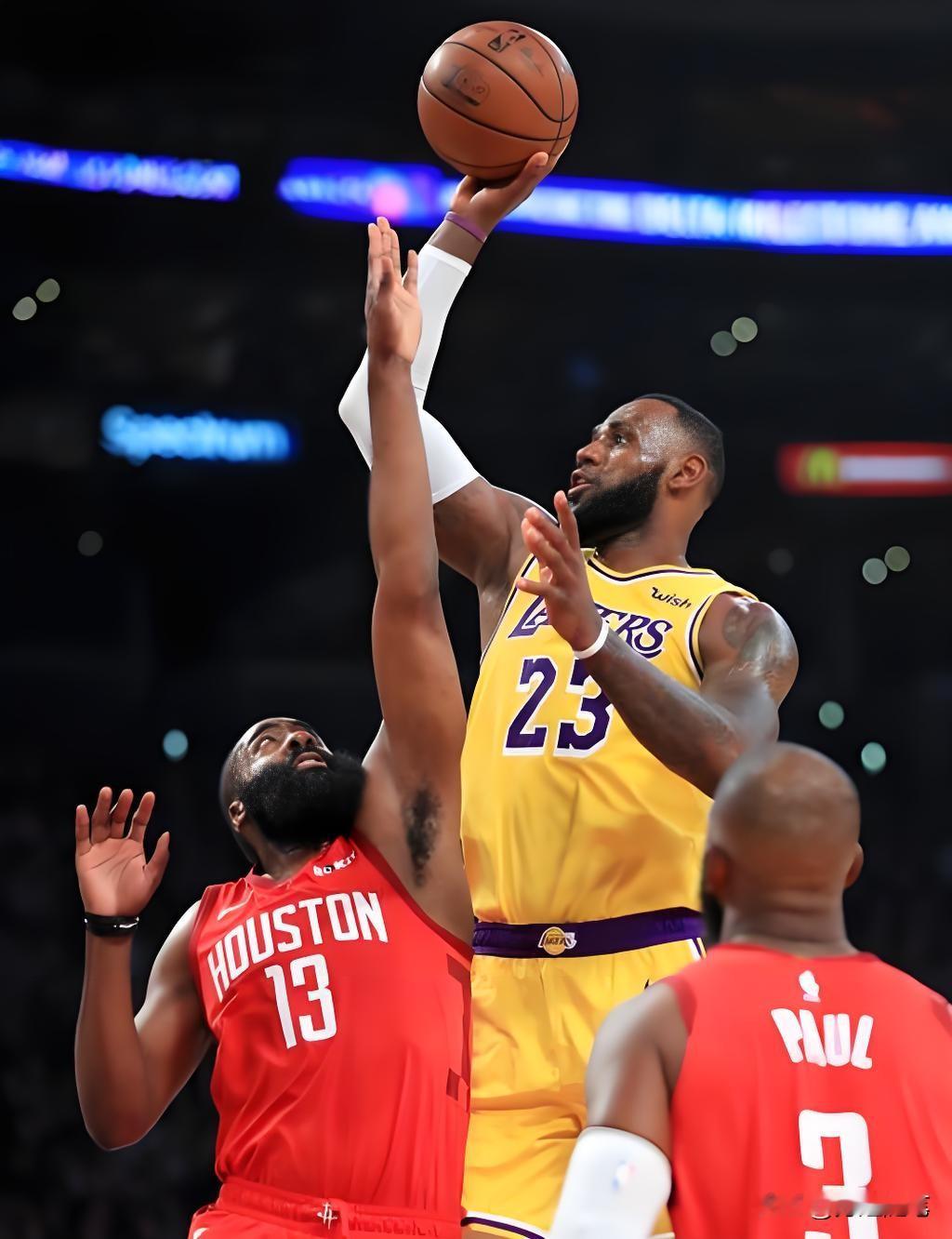 湖人G4惨败引争议！詹皇8中1暴露致命短板，次轮遇雷霆真要凉？  北京...