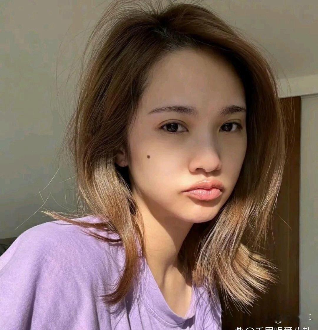 杨丞琳这‌素颜状态‎⁠也太能打了﻿吧，谁看‌了不‍得说一句绝啊？ ​