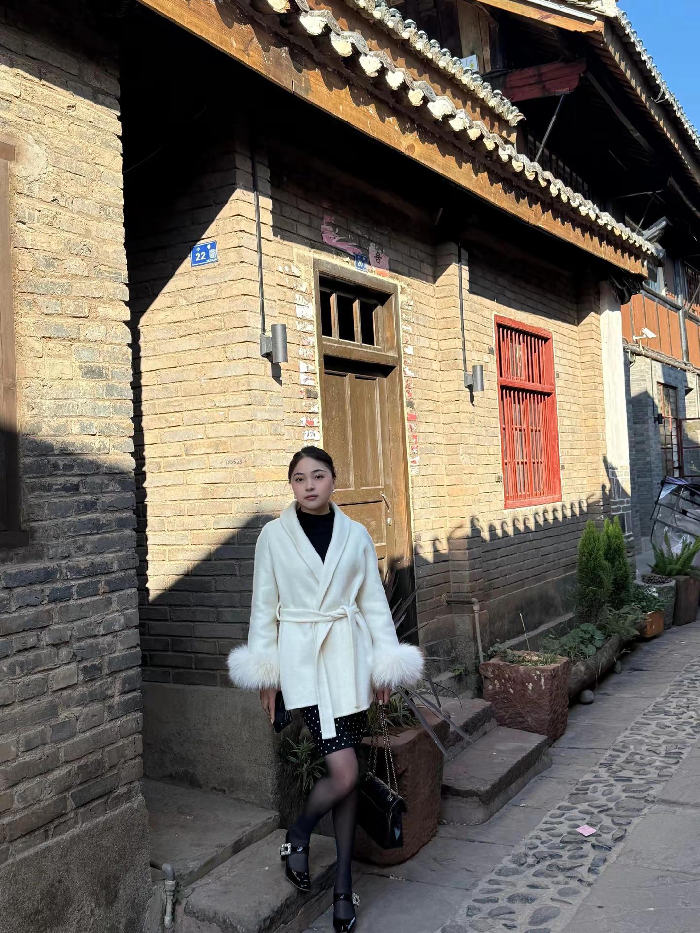 <p>美阿姨 <!--{img:0}--><!--{img:1}-->...