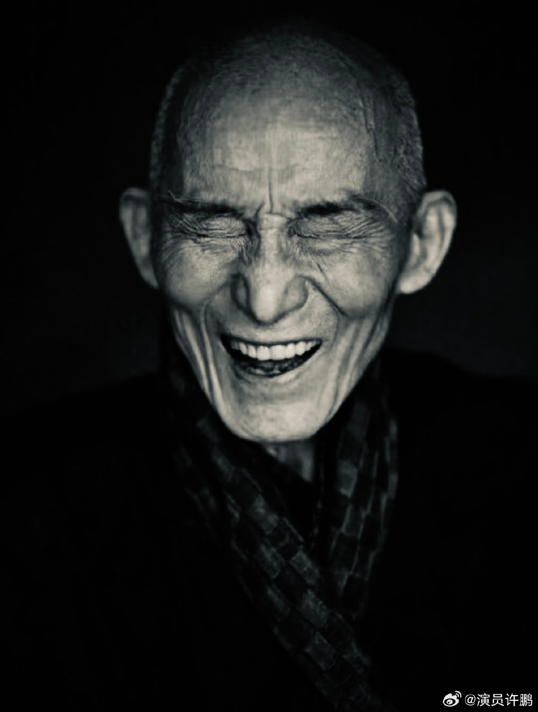 降龙罗汉归位。
​游戏人间，惩恶扬善。
​伟大表演艺术家游本昌先生，一路走好[白蜡烛]
#送别游本昌# ​