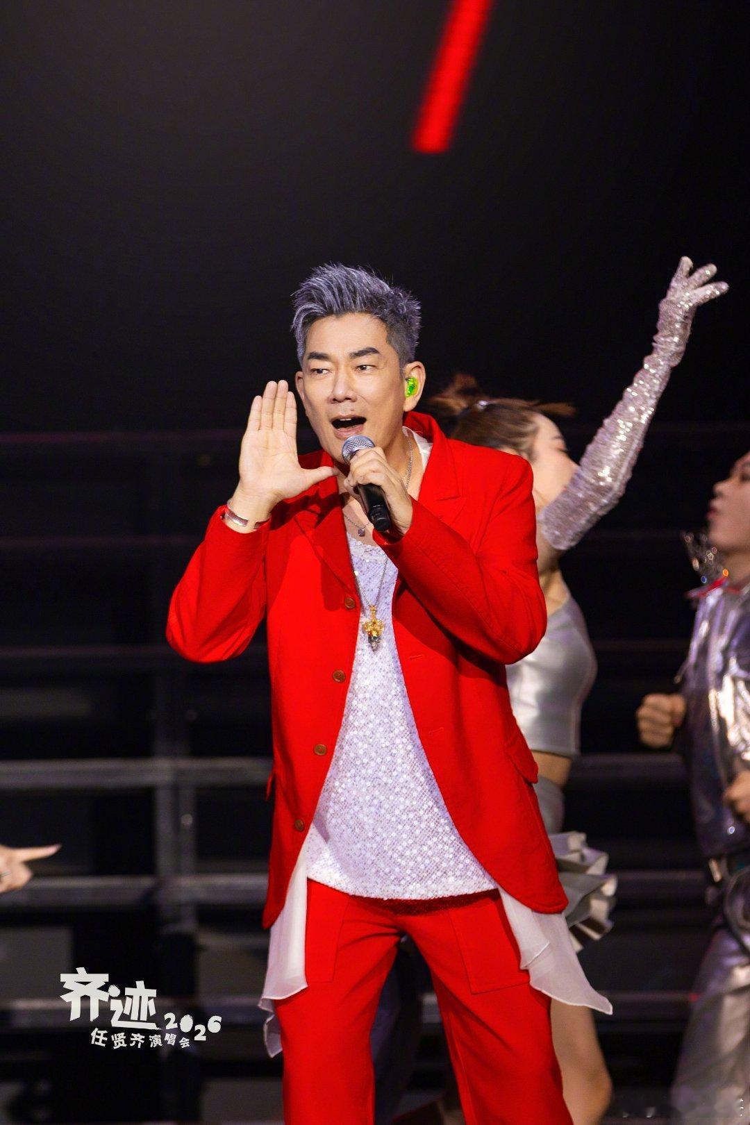 #任贤齐[超话]##任贤齐的小齐家族[超话]#哇塞！好帅啊。。。啊啊啊。。。 ​