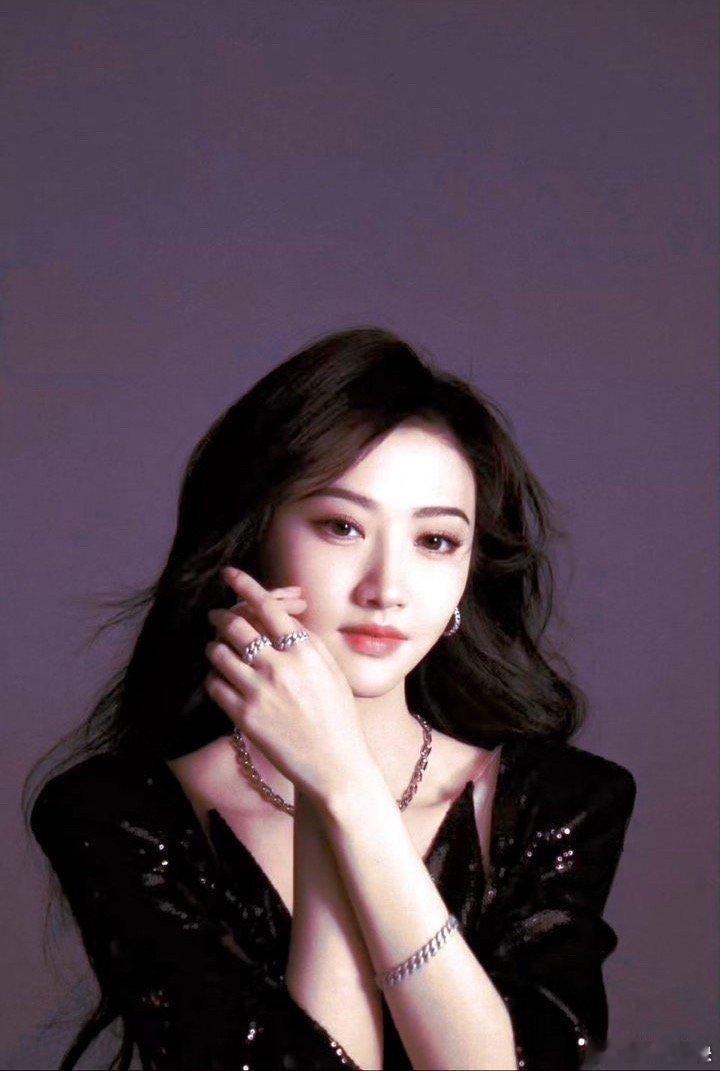 #景甜[超话]#jt#景甜待我醒来时# jt#景甜你是真的很不错# 

日常里的每个琐碎 都只给我一个体会 让我知道你的珍贵

​