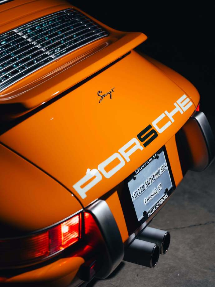 Singer Porsche 911没有夸张的大宽体，还是这种简简单单的Singer更耐看。 ​​​