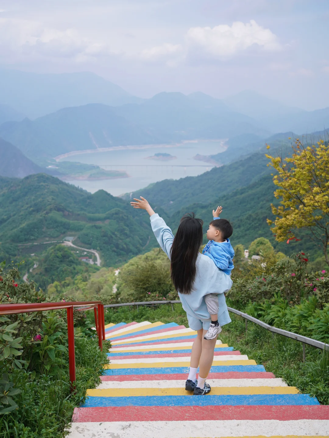 成都五一徒步攻略🌈2000米高空的彩虹步道