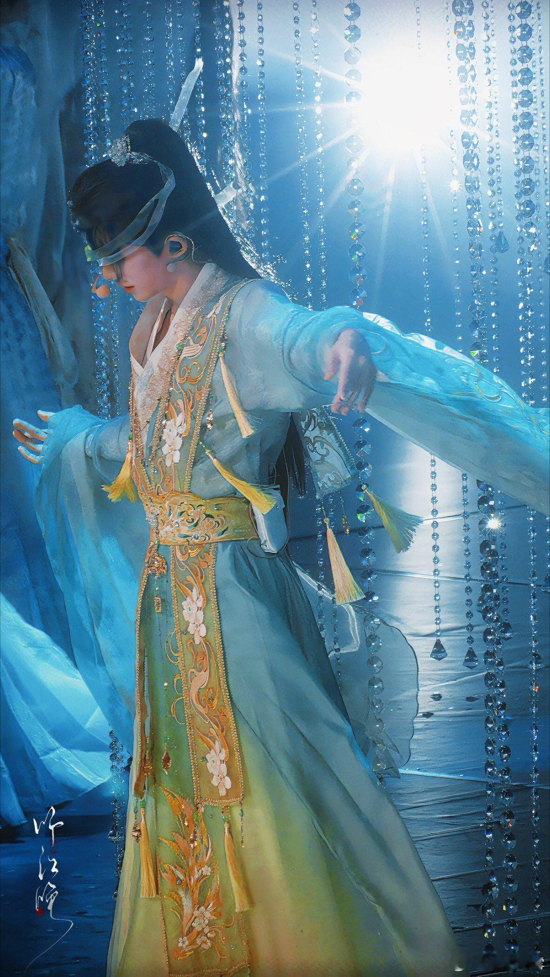 #刘宇廿六驭梦山河# ly#刘宇0824生日快乐# 
无法用言语形容的美
​
