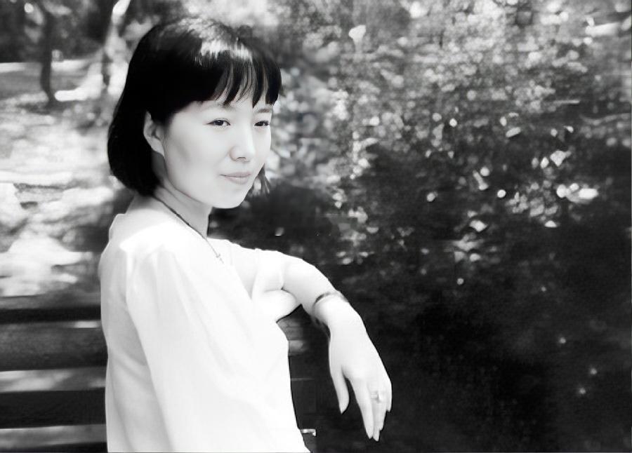 张欣：一个时代的录像师，90年代最懂女人的作家  有人说，其实90年代...
