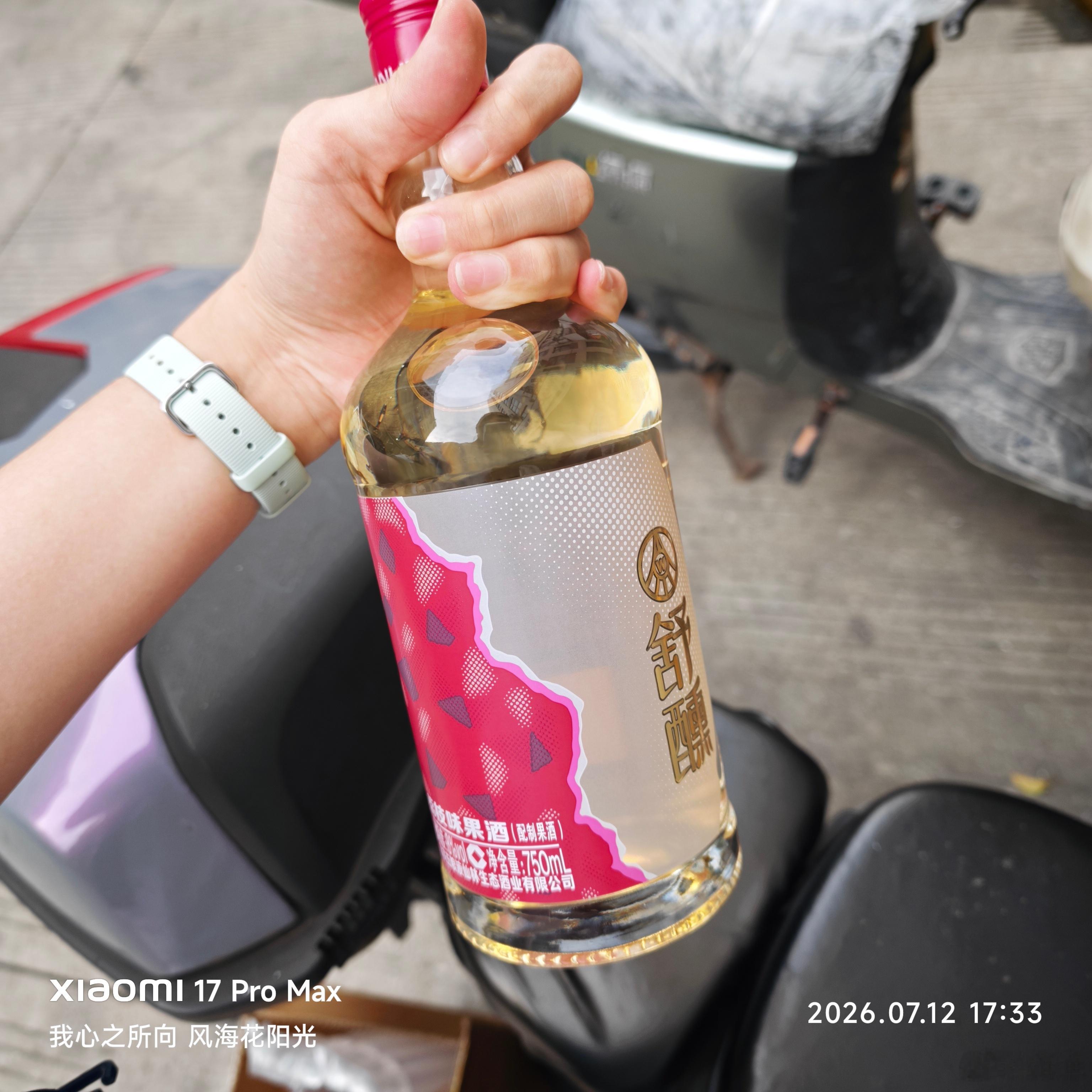 当你的朋友知道你爱小酌后[柯基][柯基][柯基] ​​​