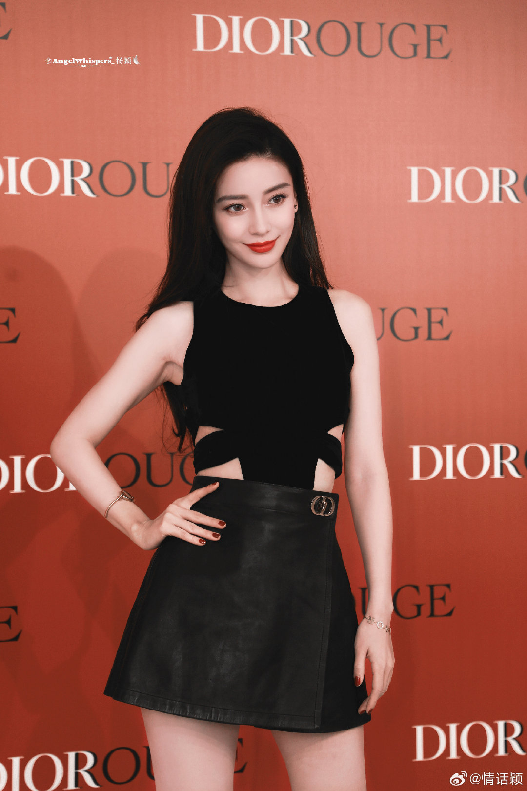 #angelababy[超话]# [给你小心心]#angelababy# 

苦难我陪你走，要成名更要幸福.

​