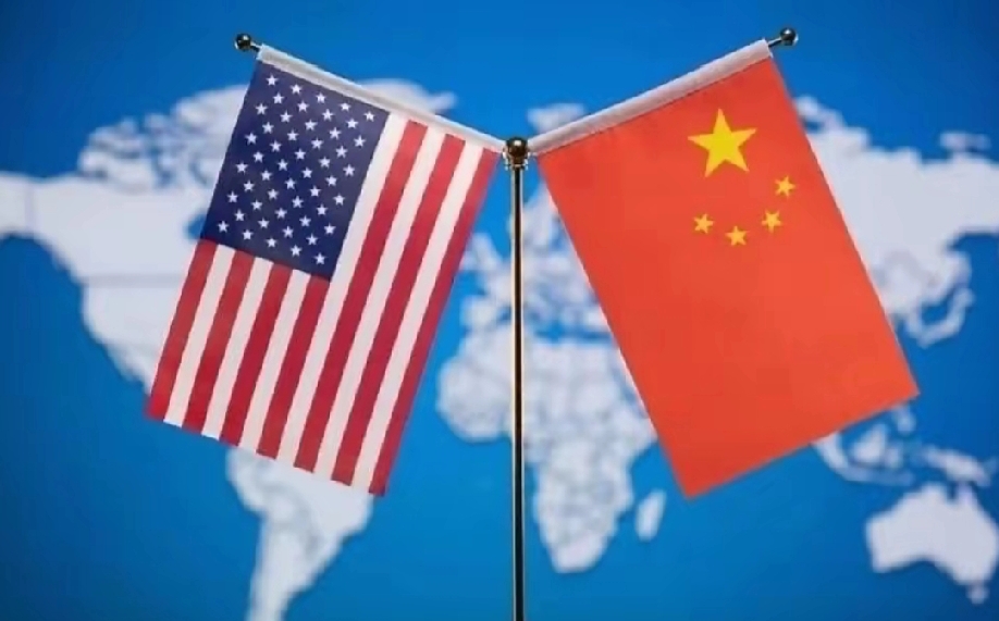 中美AI对决，华盛顿先怂了
 
8月19日，针对美方打算敦促多国在中美AI竞争中选边站队，外交部作出回应。中方敦促尊重各国数字主权，明确反对人工智能领域搞选边站队、制造阵营对抗，拒绝科技领域零和博弈。
 
路透社8月15日的独家报道捅破了窗户纸——美国国务院的信函草稿写得明明白白，35个签署《人工智